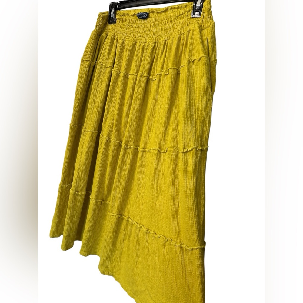 Scoop Women's Yellow Tiered Boho Midi Skirt Size Medium NWOT - Picture 2 of 6